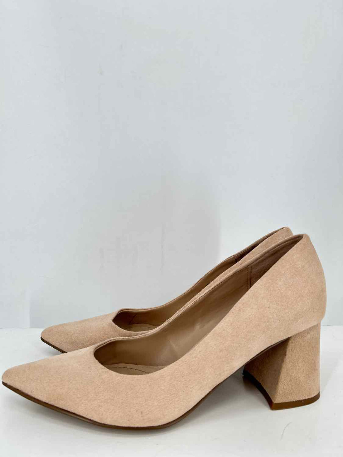 Charles David Women Size 8 Tan Faux Suede Heels