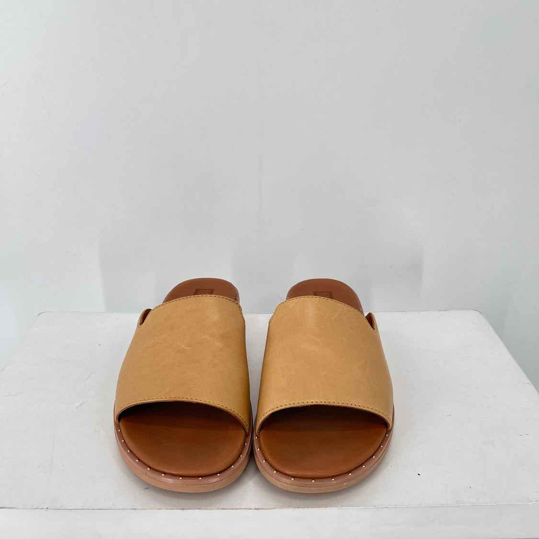 Fitflop Women Size 6 Tan Braided Rope Sandals