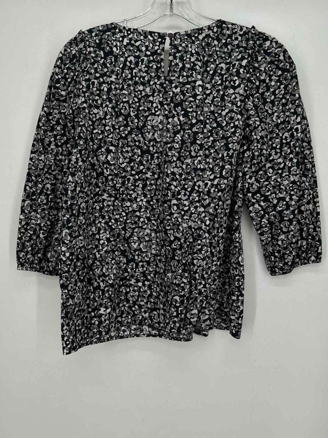 Talbots Size LP Black Gray & White Print Long Sleeve