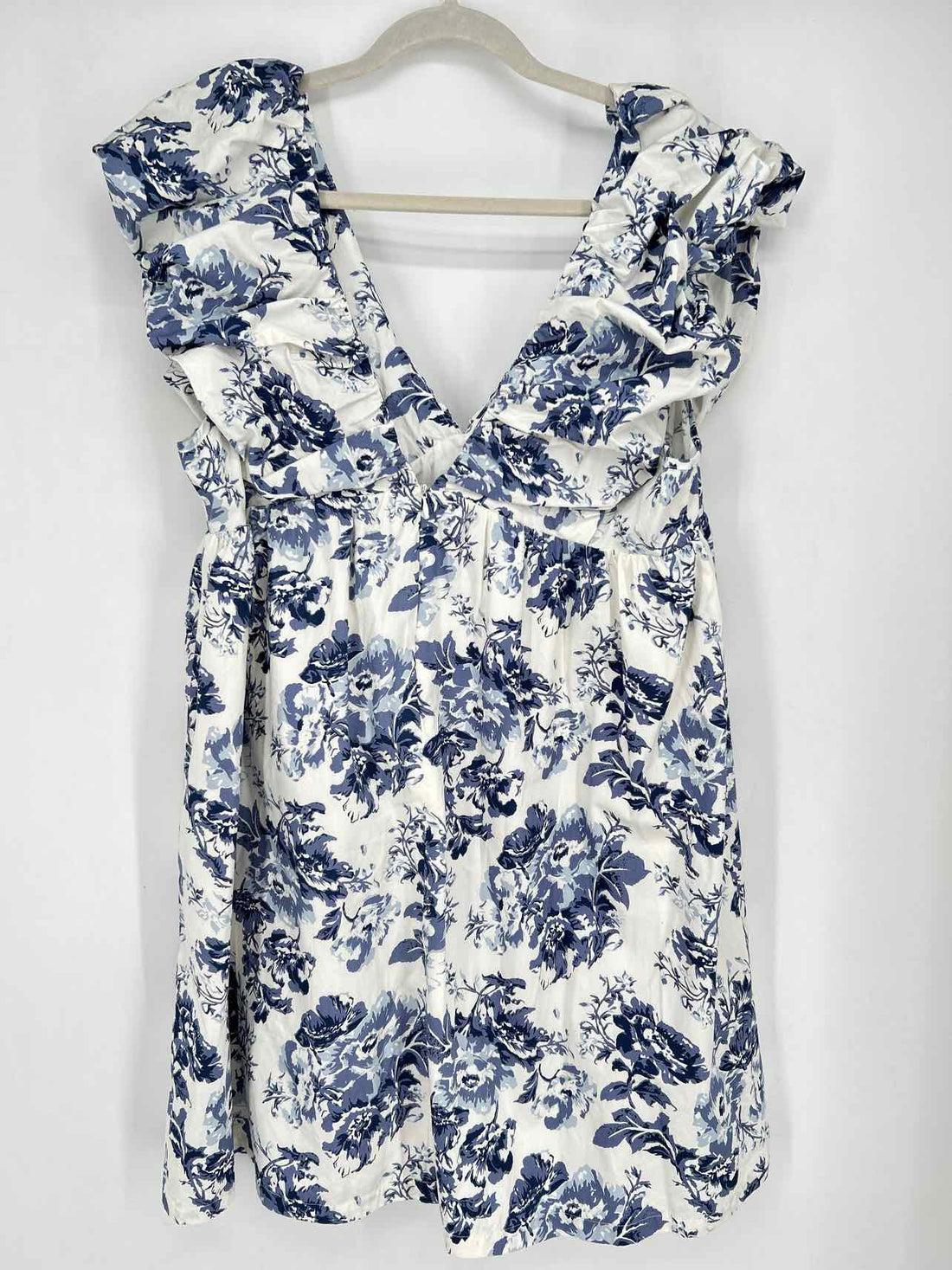 OPT Size XL White & Blue Floral NWT Dress