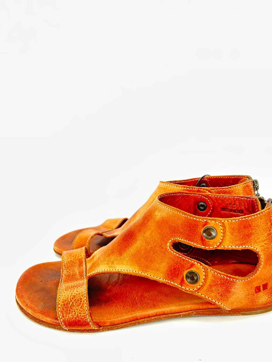 Bedstu Women Size 8.5 Tan Sandals
