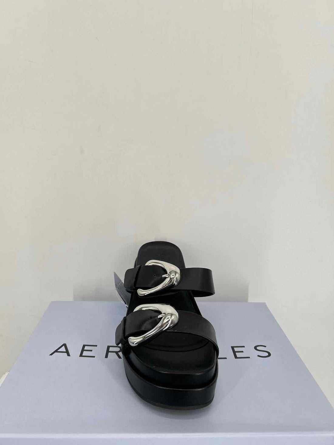 Aerosoles Women Size 6.5 Black New In Box Leather Sandals