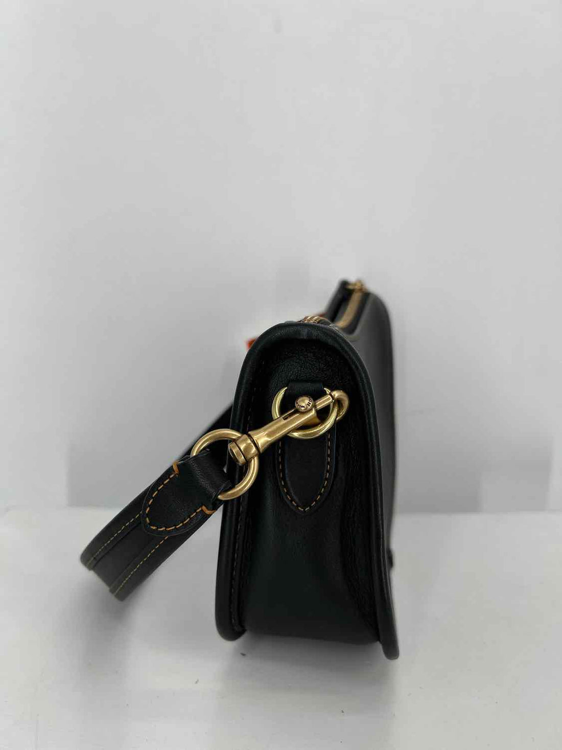 Coach Swinger 20 Black Genuine Leather Shoulder