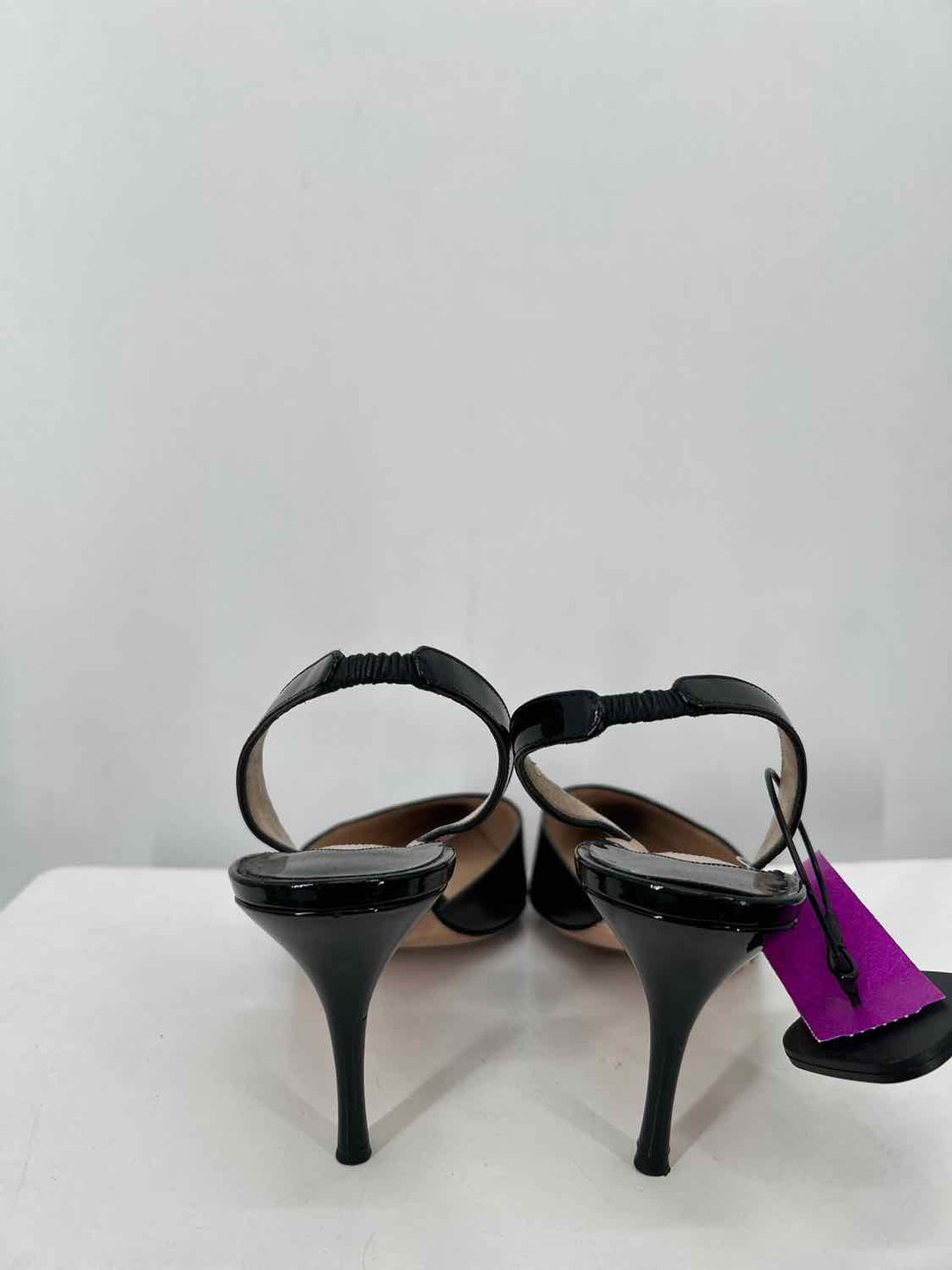Manolo Blahnik Women Size 40.5 Black Patent Leather LUXURY