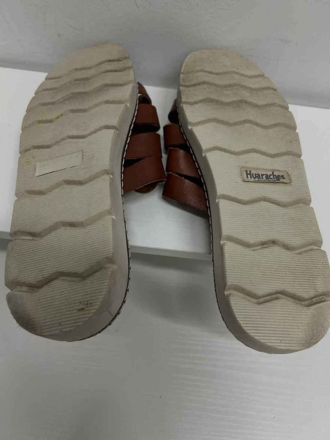 Bearpaw Women Size 8 Cognac Slides