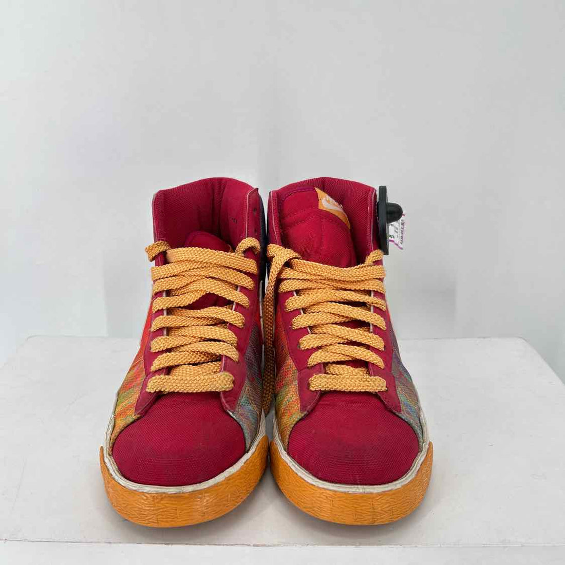 Nike Women Size 8 Red & Orange Multi As Is Sneakers
