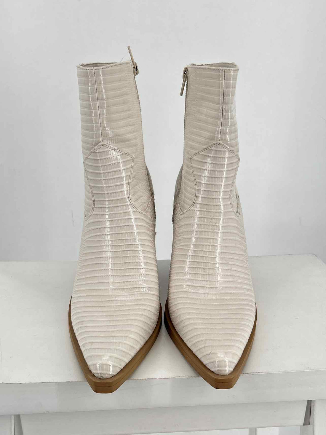 Steve Madden Women Size 8 Off White Cowboy Boot
