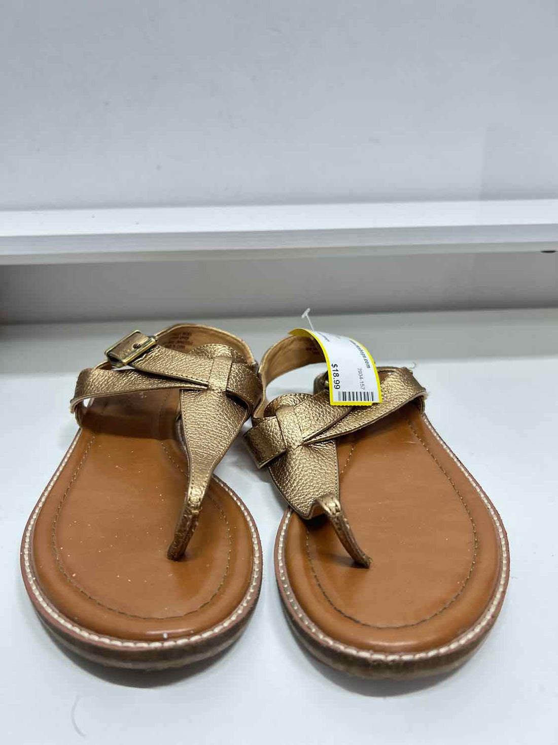 Crown Vintage Women Size 8 Gold Sandals