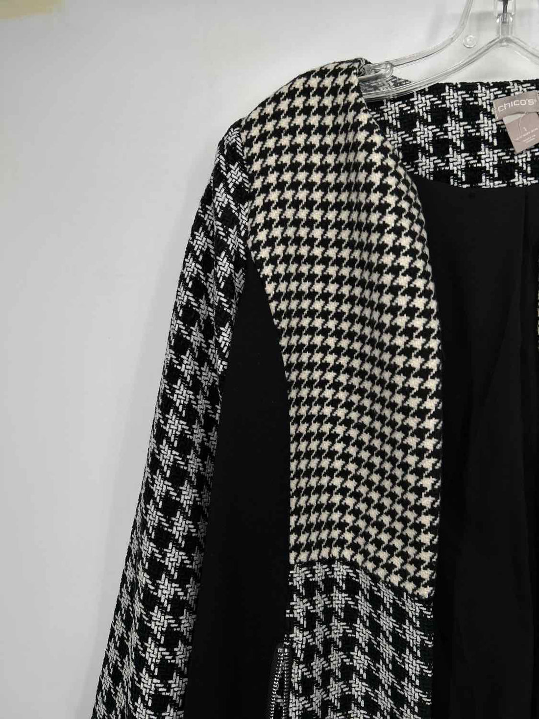 Chicos Size 1(8) Black & white tweed Jacket