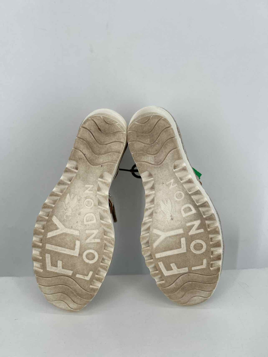 Fly london Women Size 39 (8.5-9) Silver Wedges