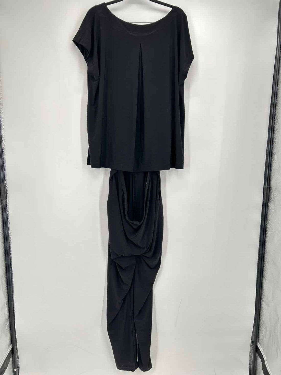 Joseph Ribkoff Size L Black Short Sleeve Jumpsuit