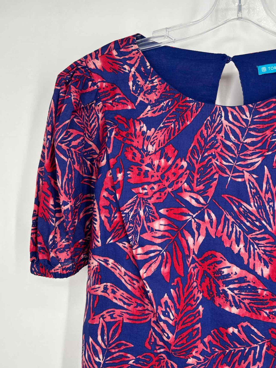 Tori Richard Size M Navy & Red Print NWT Short Sleeve