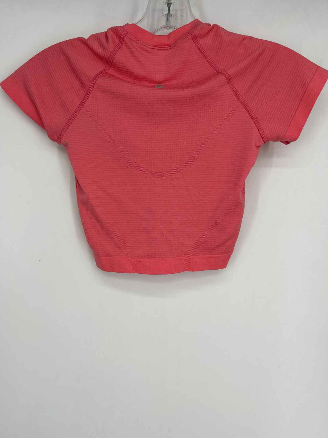 Lululemon Size 0 Pink Short Sleeve Active Tops