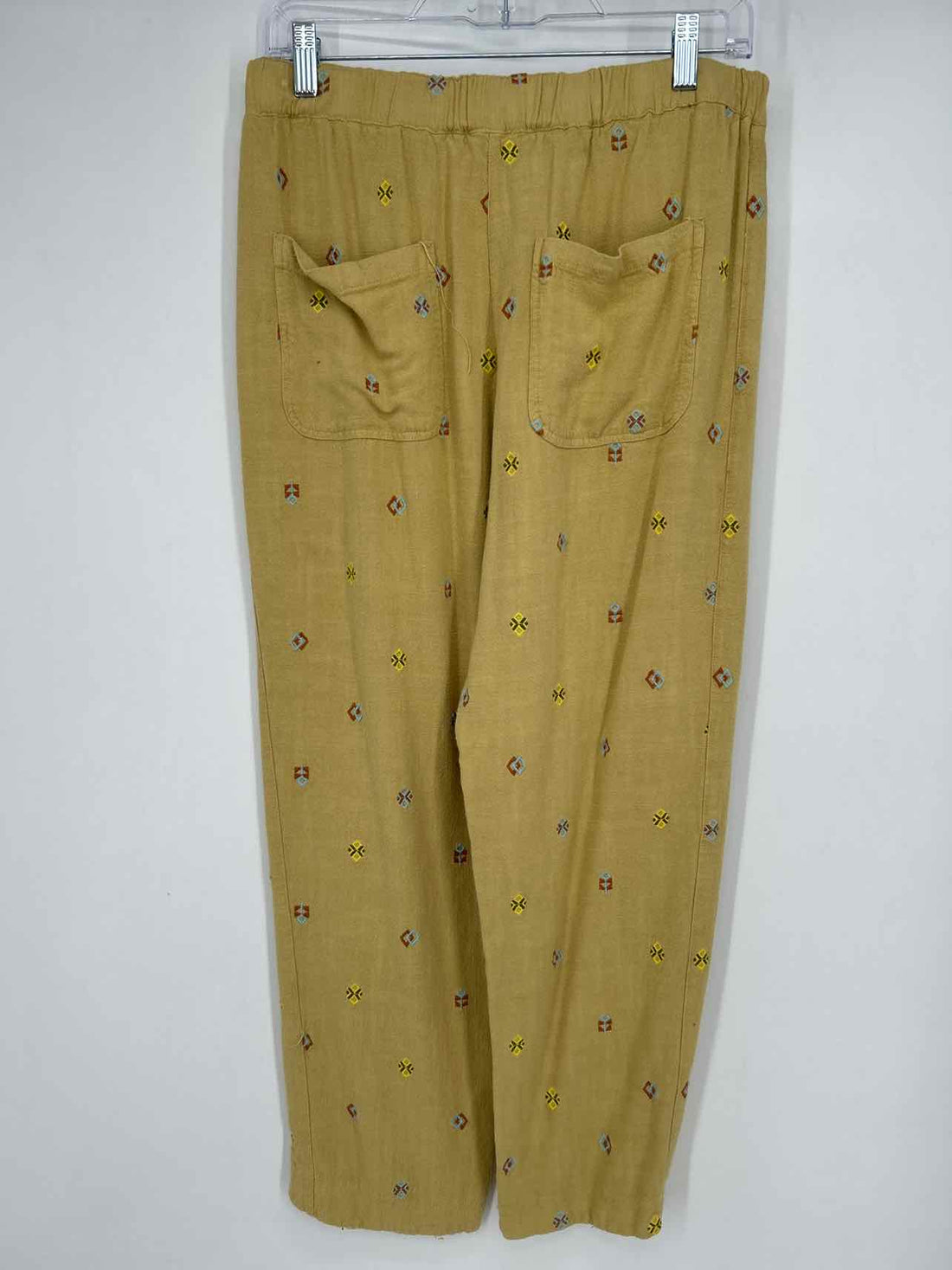 Easel Size L Light Yellow Green Embroidered Pants