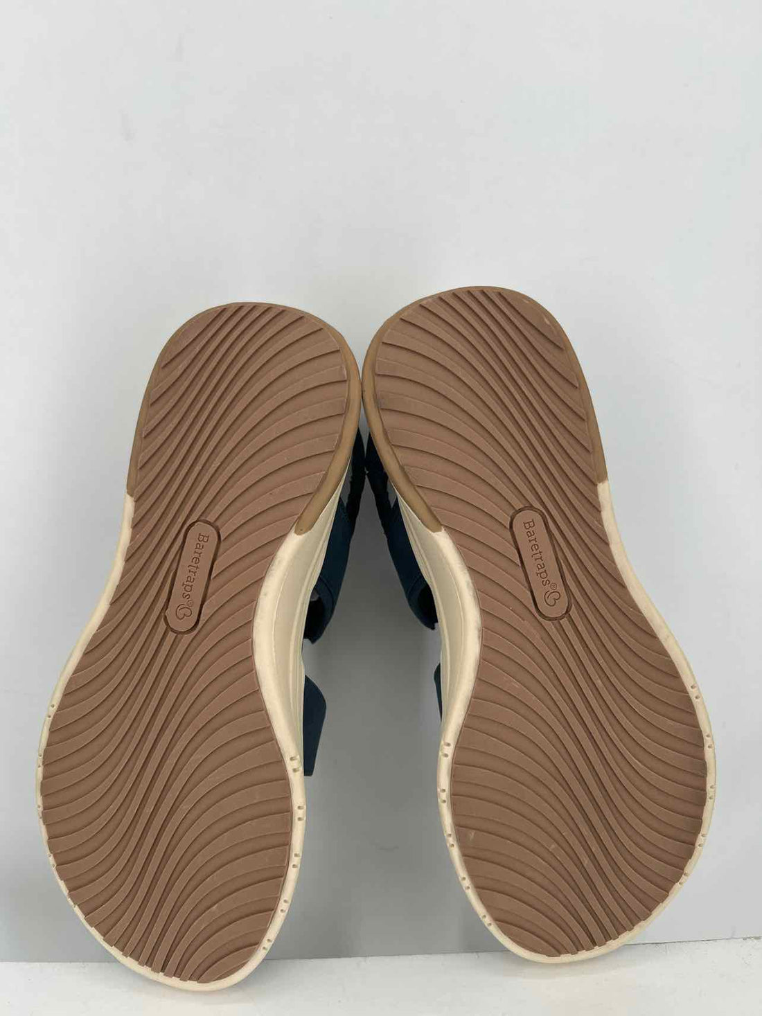 Baretraps Women Size 7.5 Navy Sandals