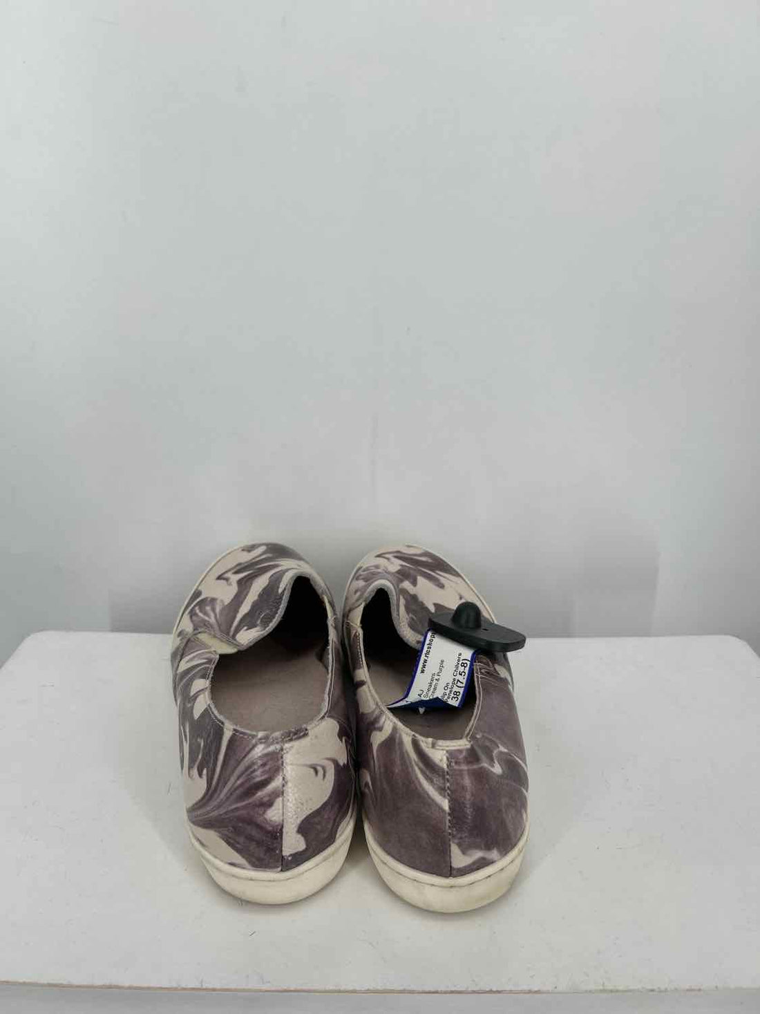 Penelope Chilvers Women Size 38 (7.5-8) Cream & Purple Sneakers
