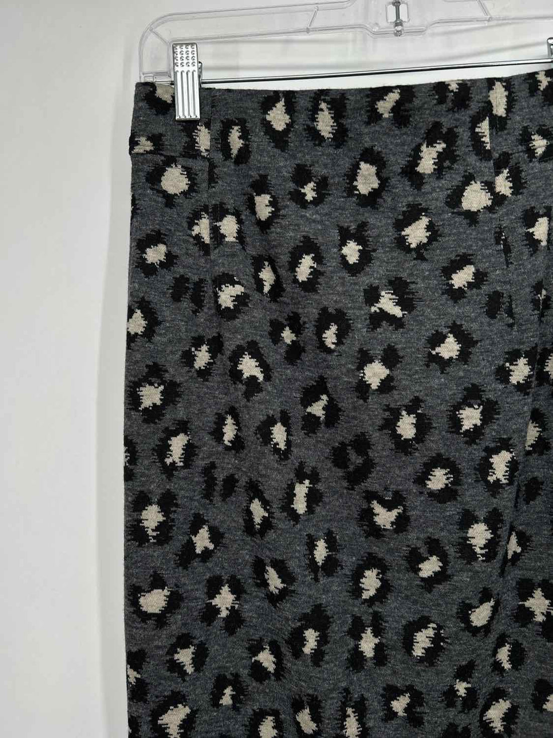 Loft Size XS Gray Leopard NWT Skirts