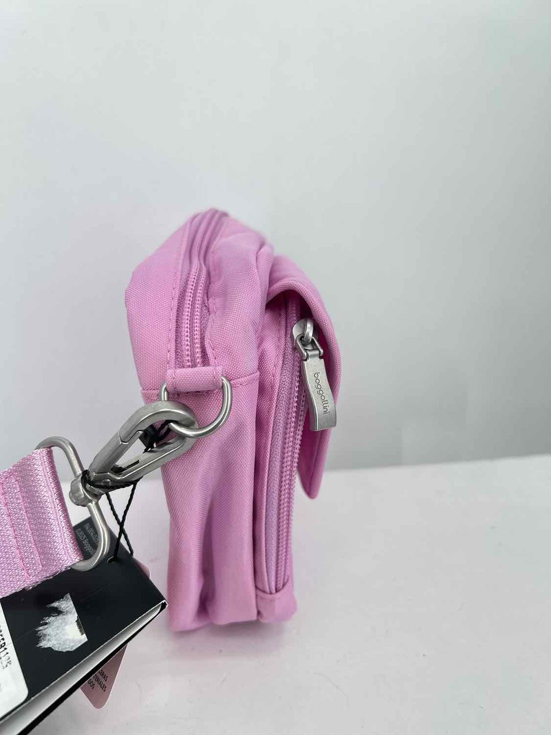 Baggallini NWT Pink Canvas Crossbody