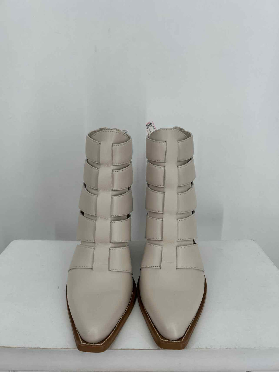 Steve Madden Women Size 8 Cream Genuine Leather Ankle Boot