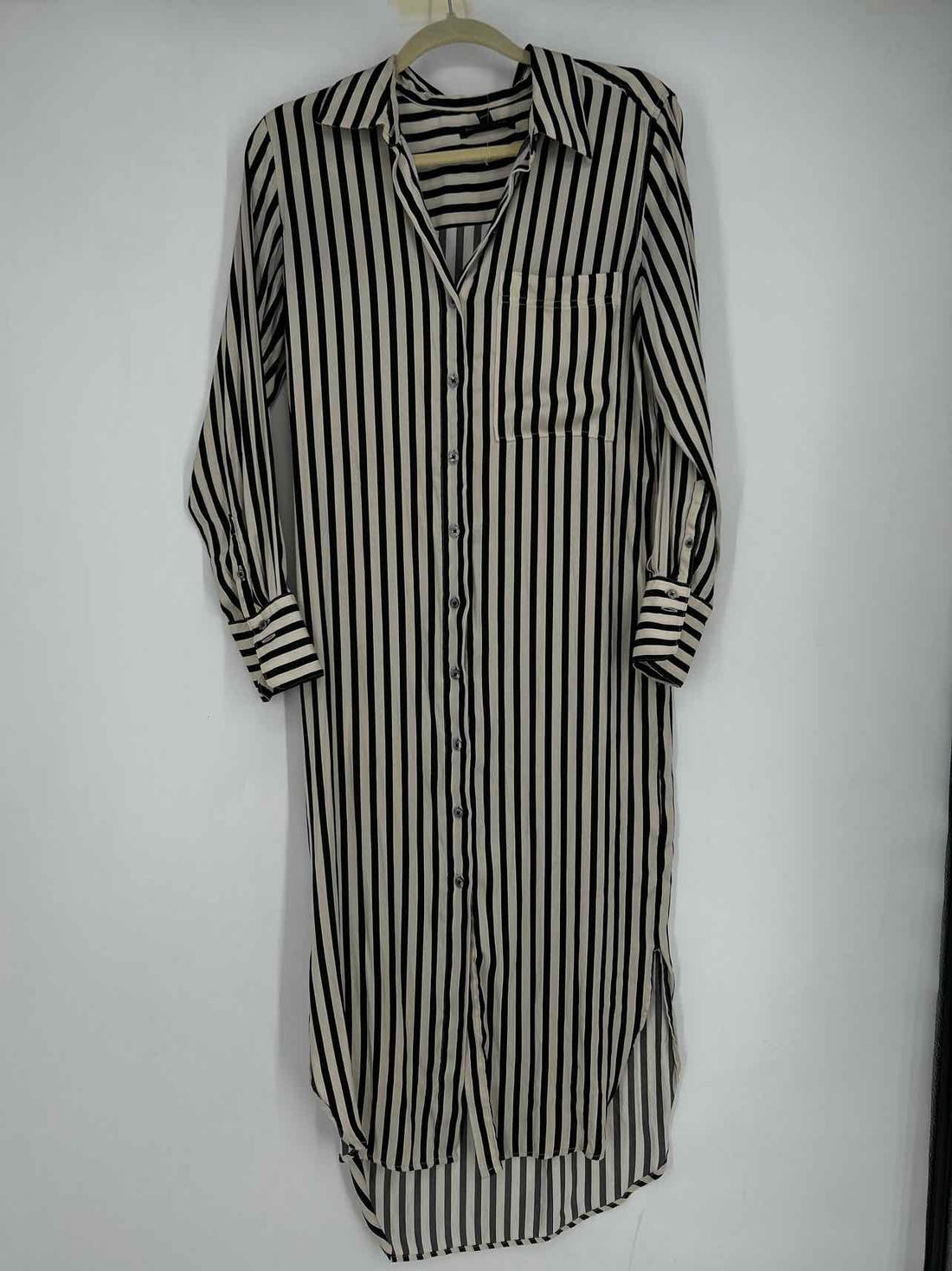 Banana Republic Size XS Black & Ivory Striped Long Sleeve Dress