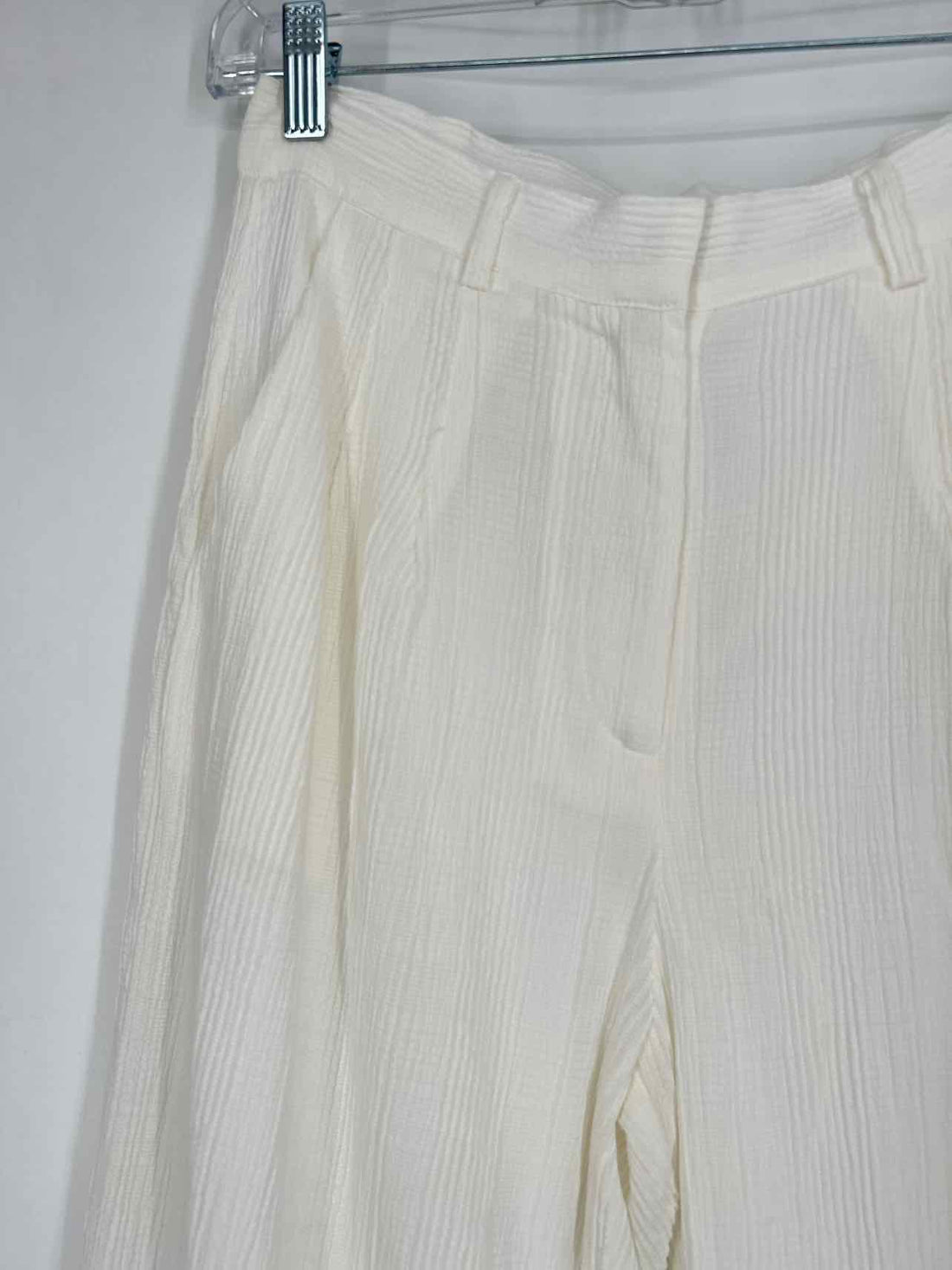 En Creme Size S White Textured Pants