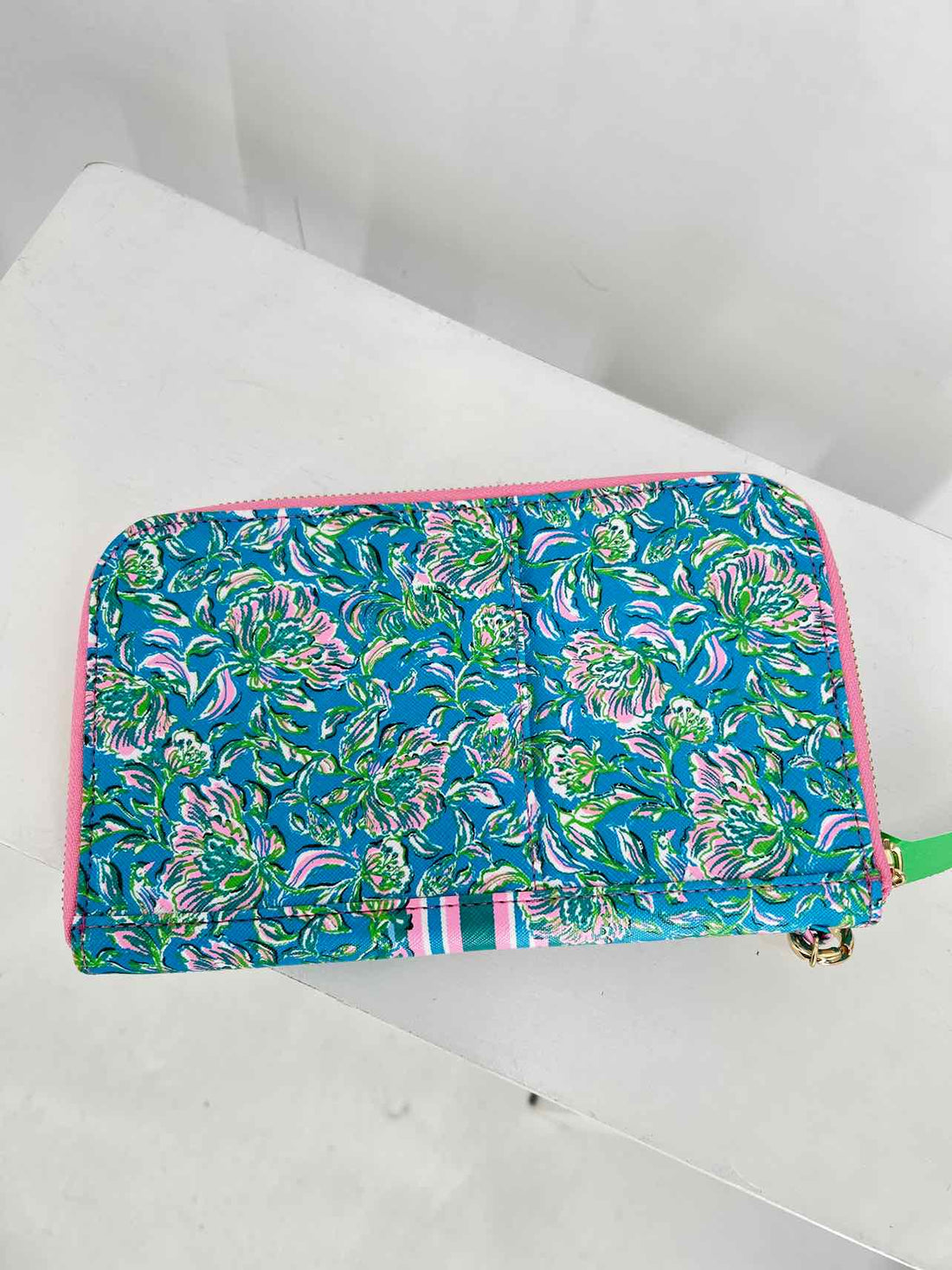 Lilly Pulitzer Pink & Blue Saffiano Leather Excellent Condition Wallet