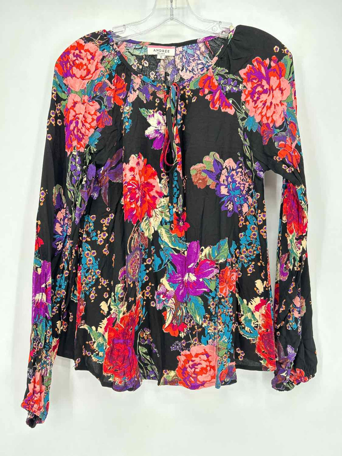 Andre By Unit Size S Black Floral Long Sleeve