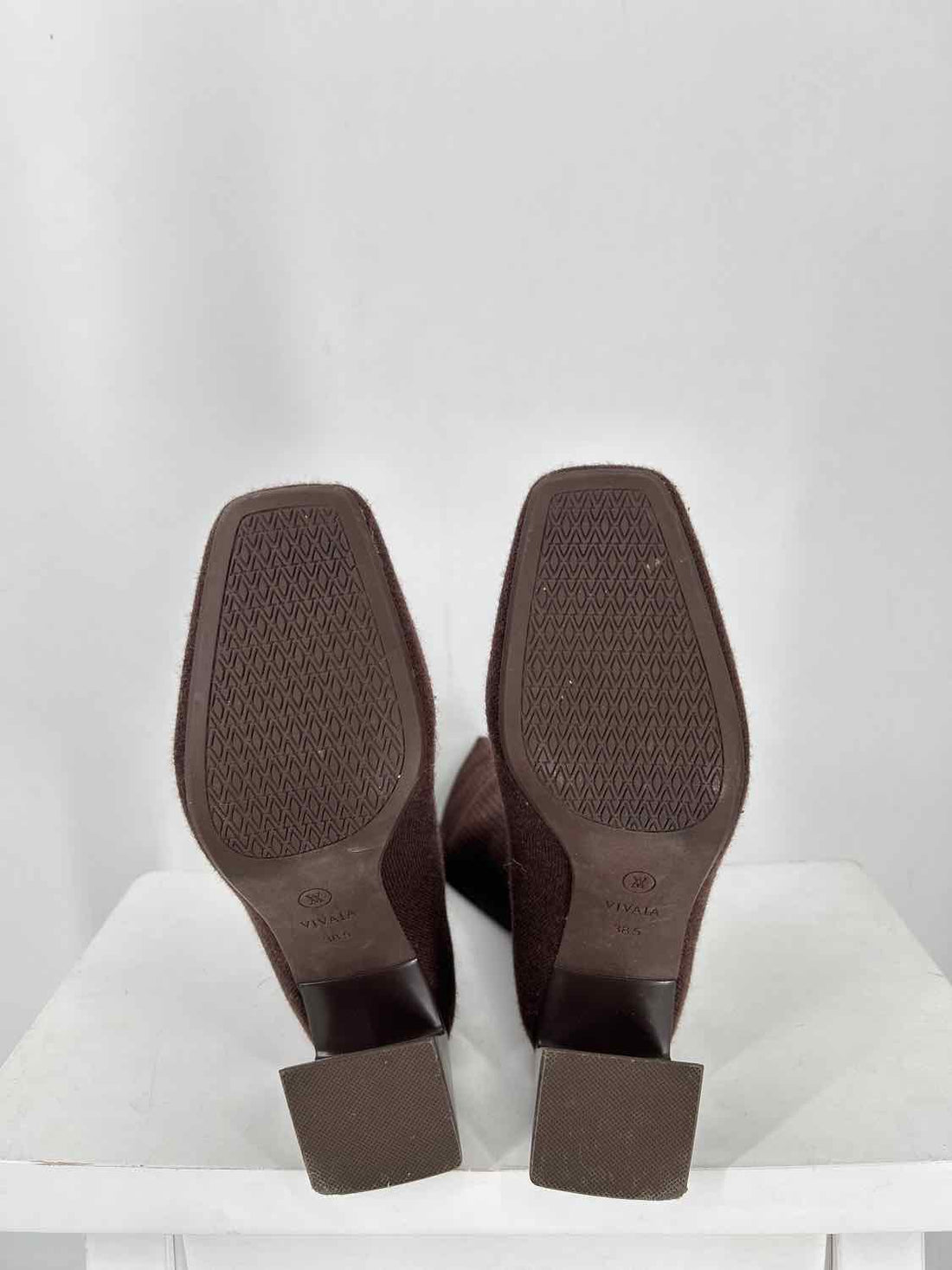 Vivaia Women Size 38.5 Brown Knee-High Boot