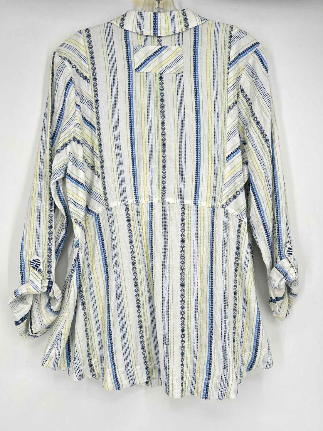 Habitat Size M White Blue & Green Striped Long Sleeve