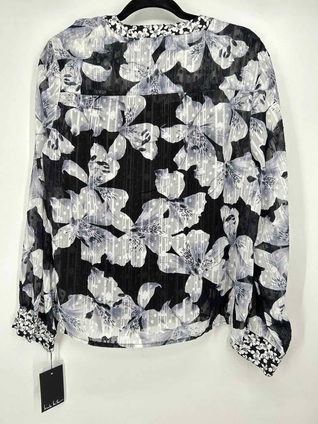 Nicole Miller Size L Black & White Floral Shimmer Long Sleeve
