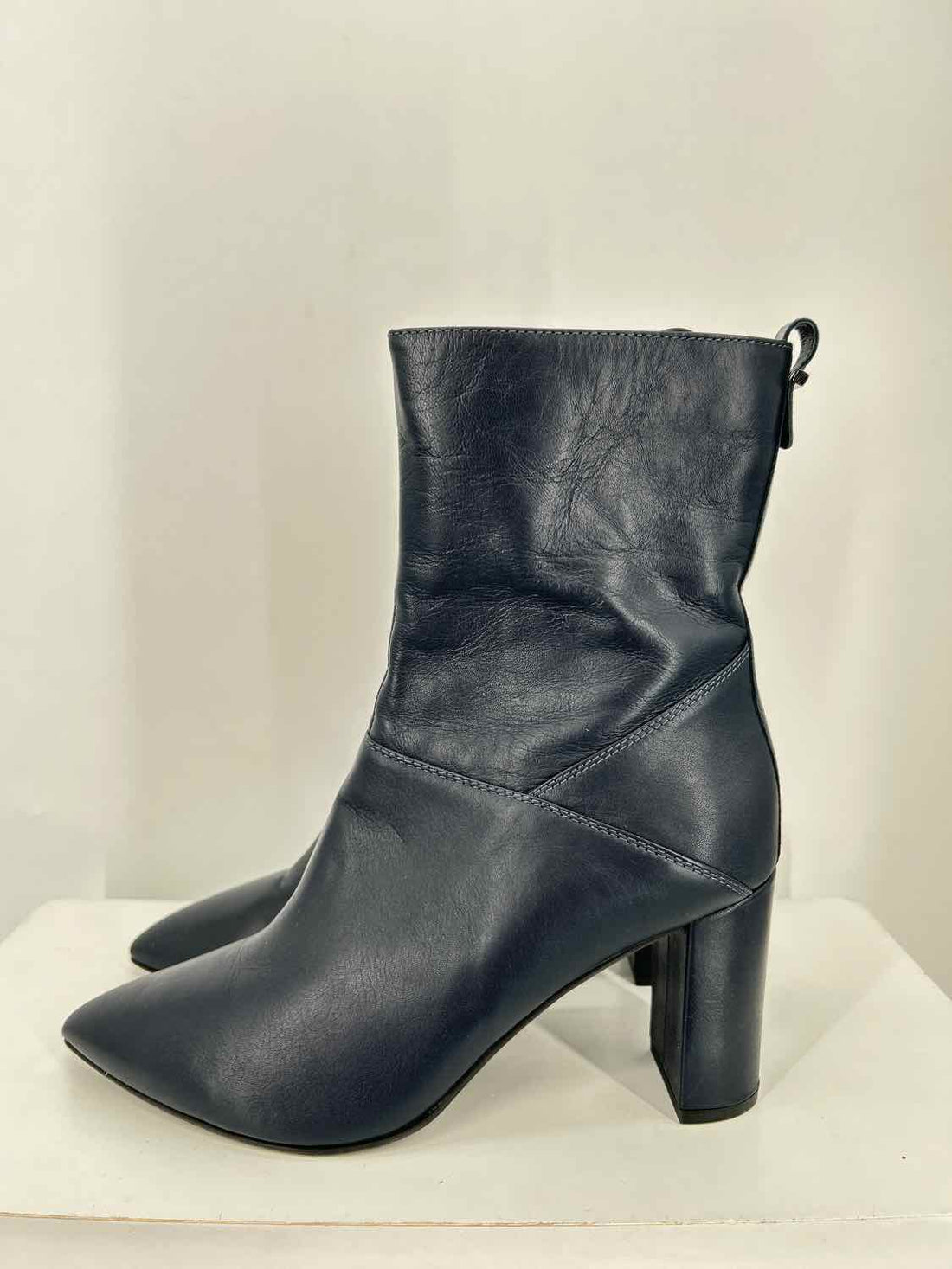 Aquatalia Women Size 40 (9-9.5) Navy Genuine Leather Ankle Boot