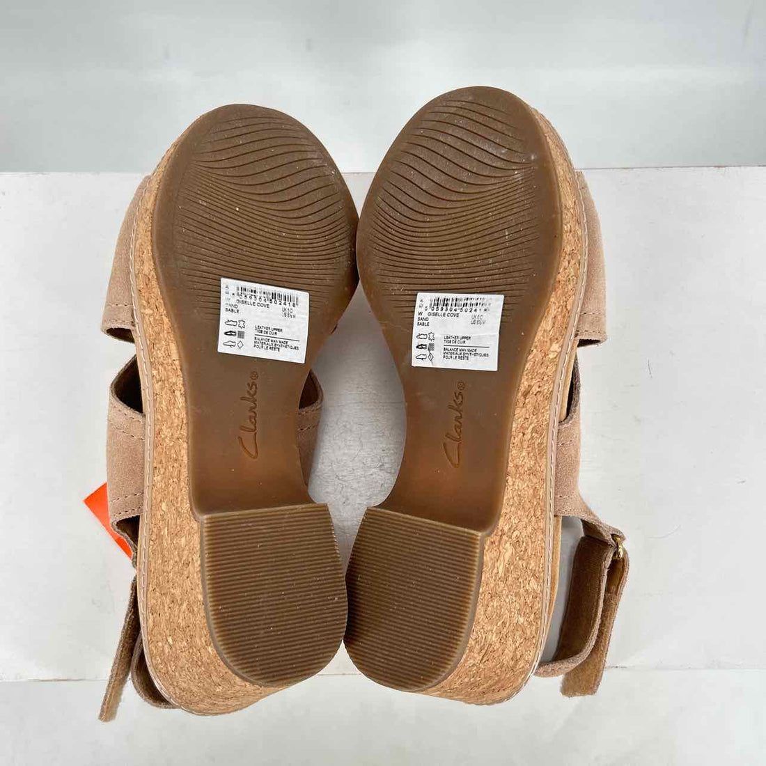 Clarks Women Size 8.5 Beige NWT Cork Wedges