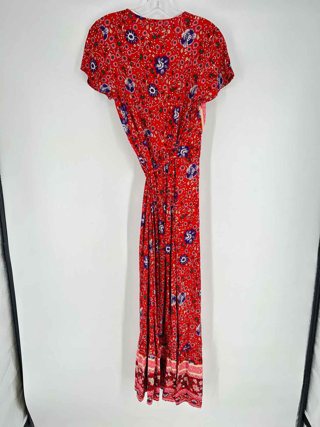 Zesica Size S Red Floral Maxi