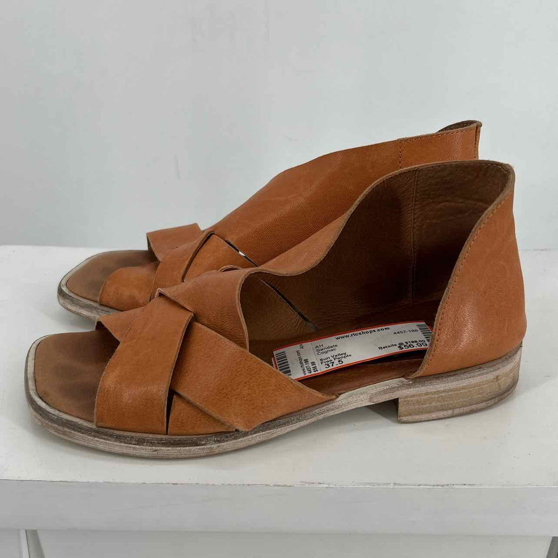 Free People Women Size 37.5 Cognac Sandals