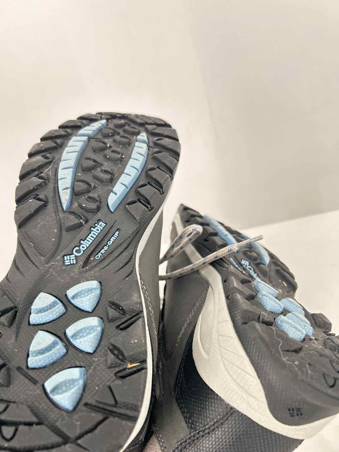 Columbia Women Size 8 Gray Sneakers