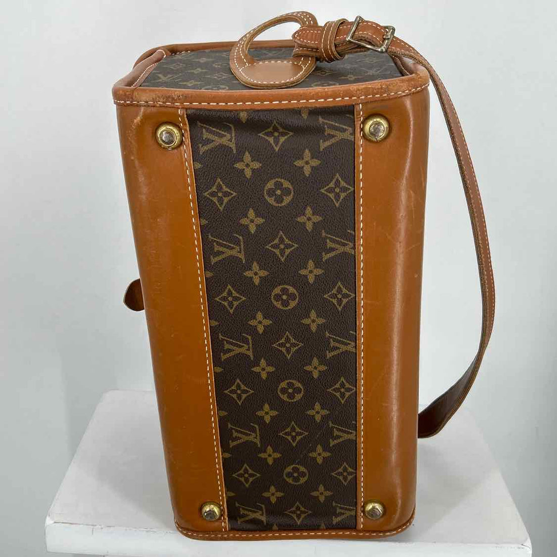 Louis Vuitton Train Case Monogram Vintage LUXURY