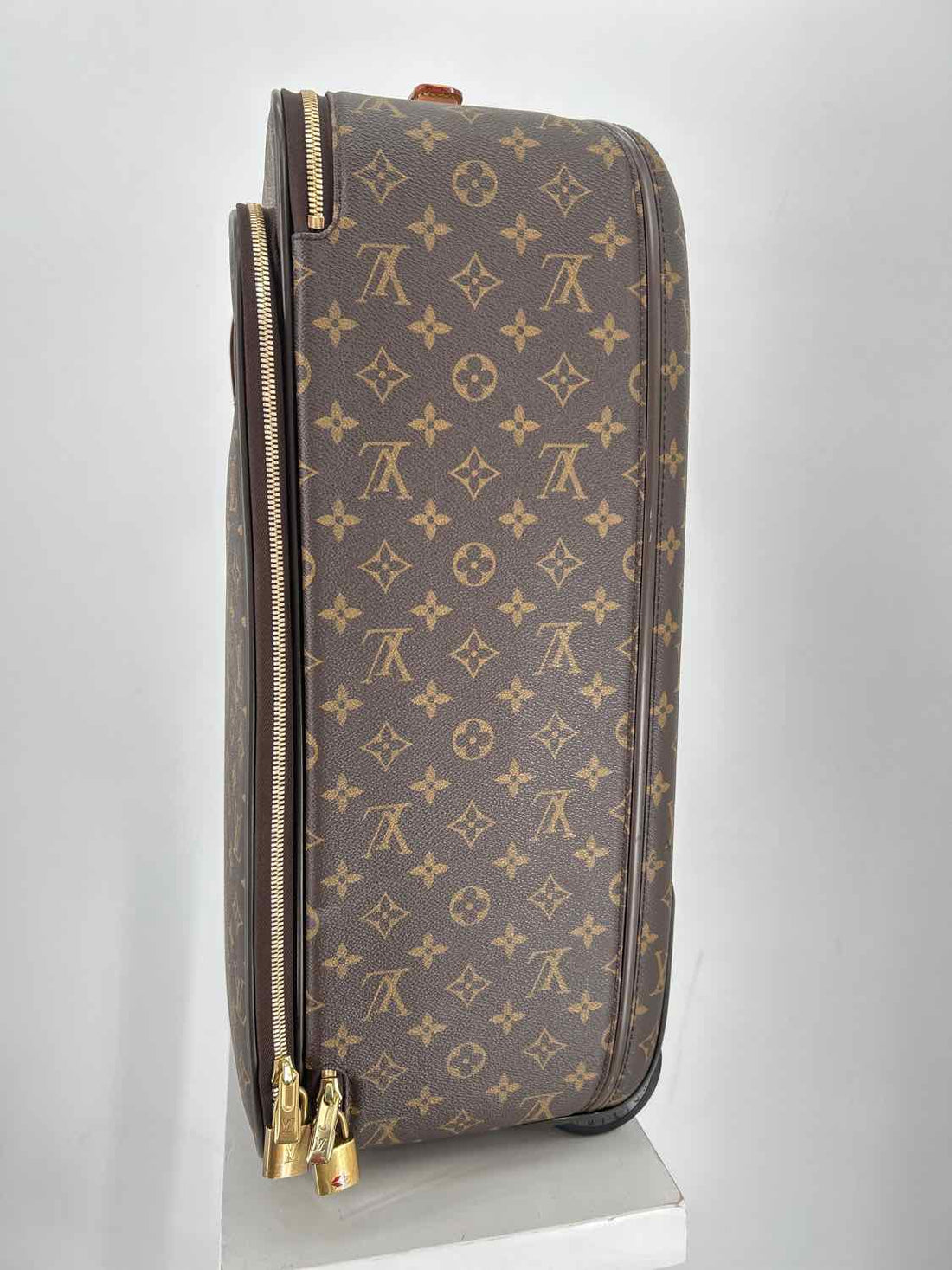 Louis Vuitton Size Pegase 55 Coated Canvas & Leather Monogram Monogram LUXURY