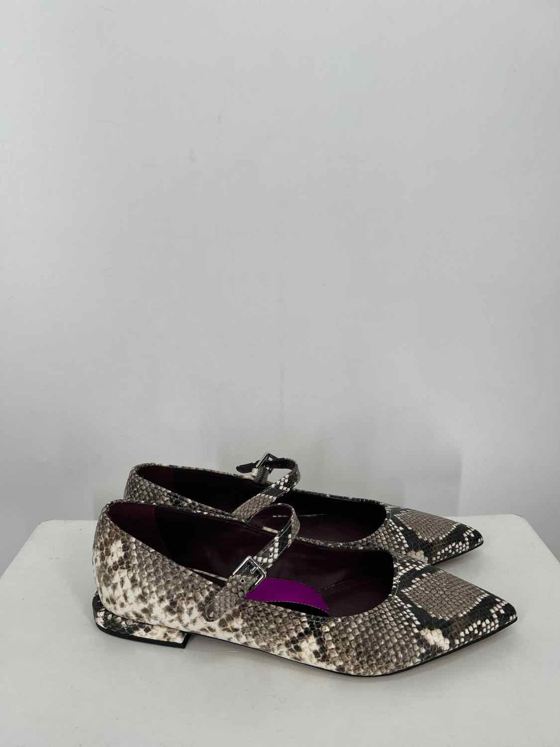 Franco Sarto Women Size 8.5 Reptile Flats