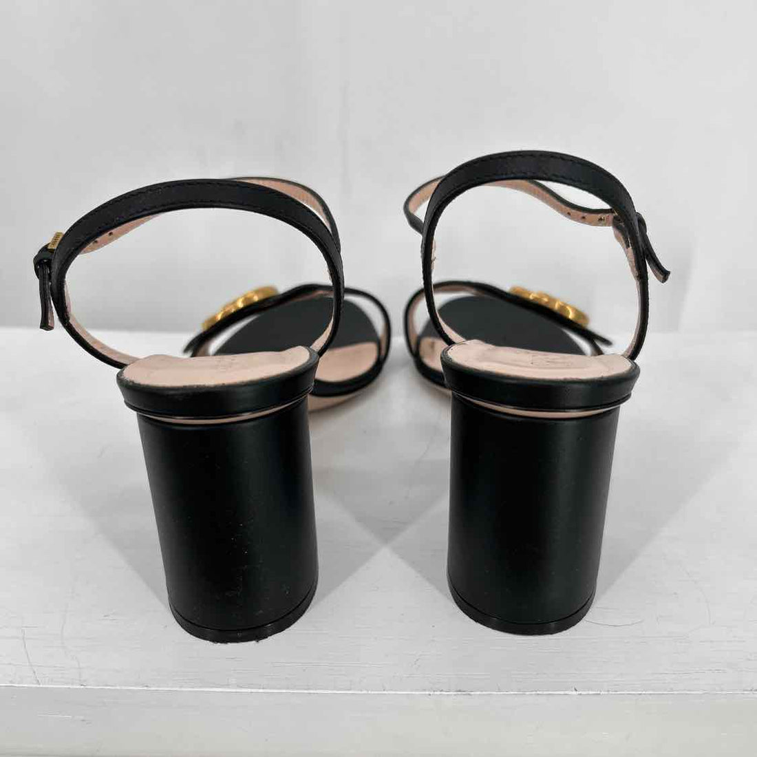 Gucci Women Size 38.5 Black Double G Strappy Sandal Heels LUXURY