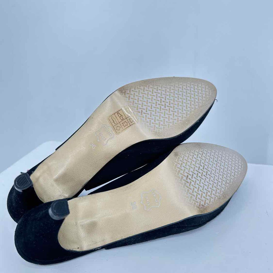 Divontesse Women Size 36 (5.5-6) Black Heels