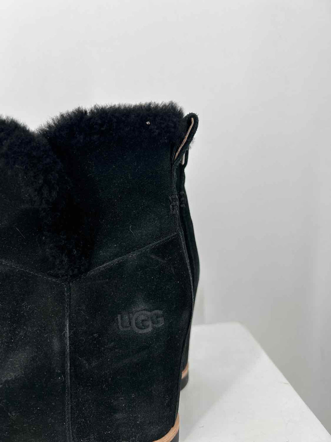 Ugg Women Size 9 Black New Genuine Suede Ankle Boot