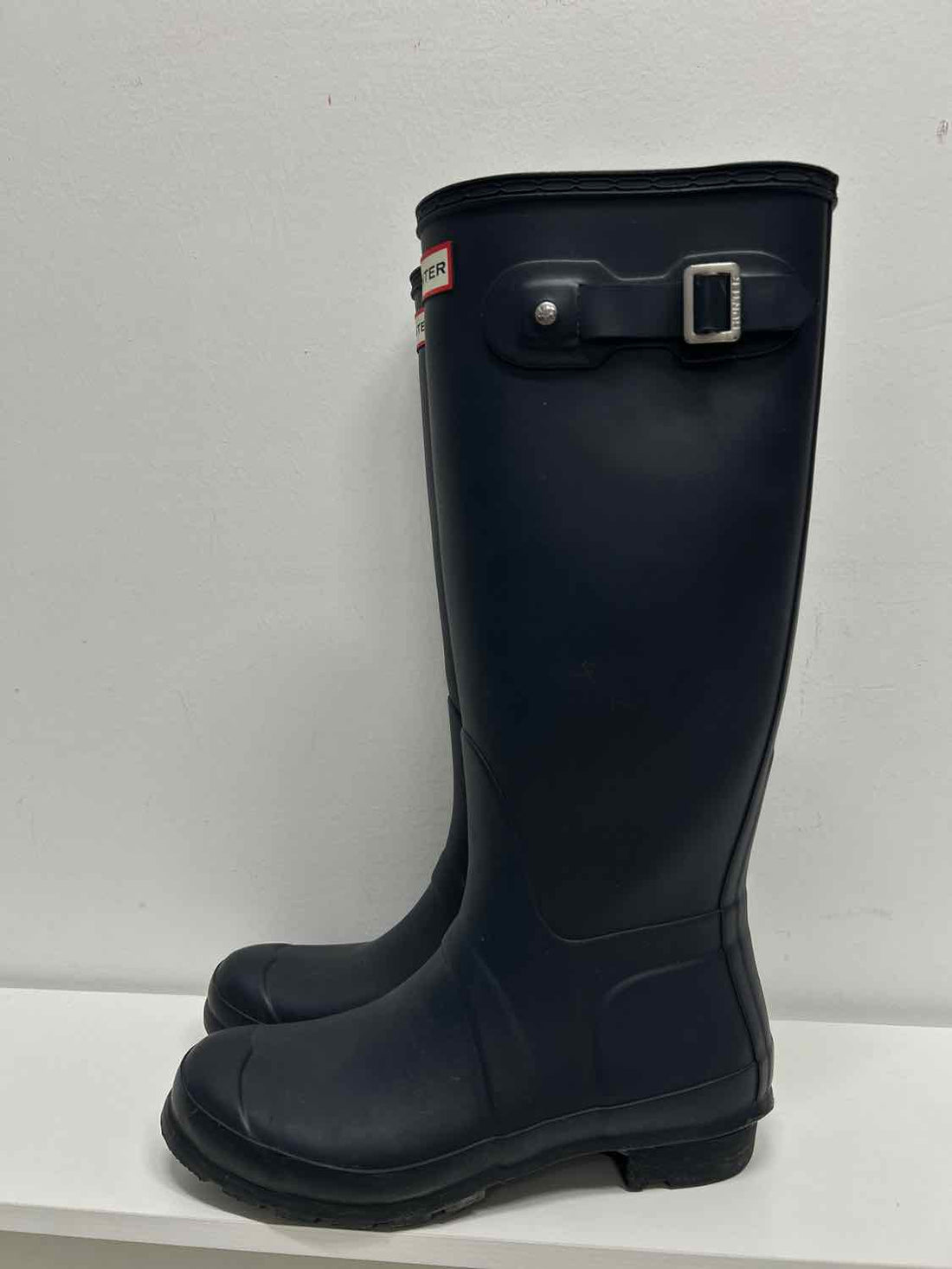 Hunter Women Size 7 Dark Navy Rain Boot
