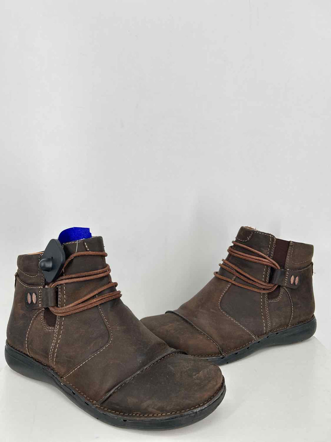 Clarks Un Loop UP Women Size 9.5 Black Ankle Boot
