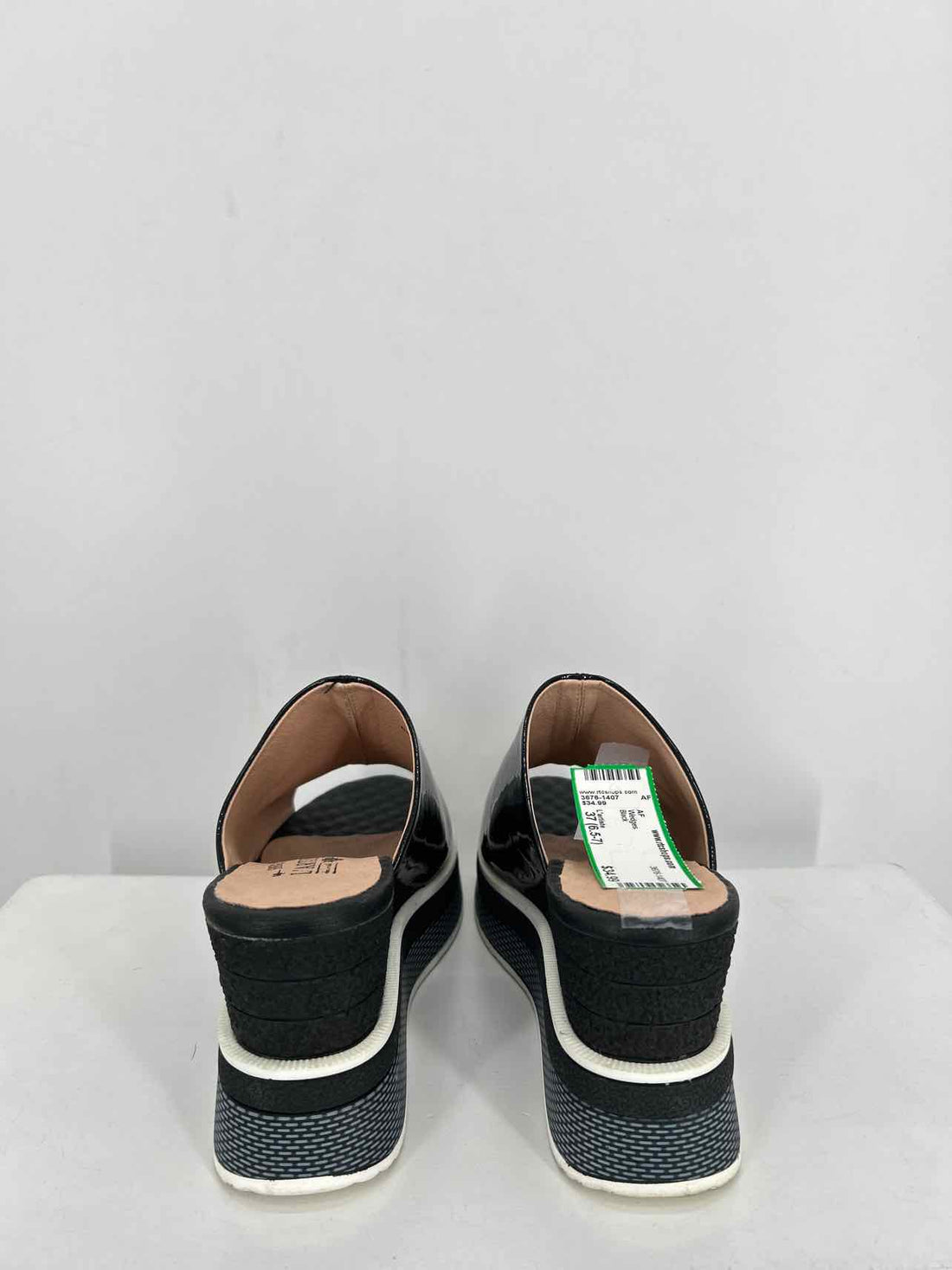 L'artiste Women Size 37 (6.5-7) Black Wedges
