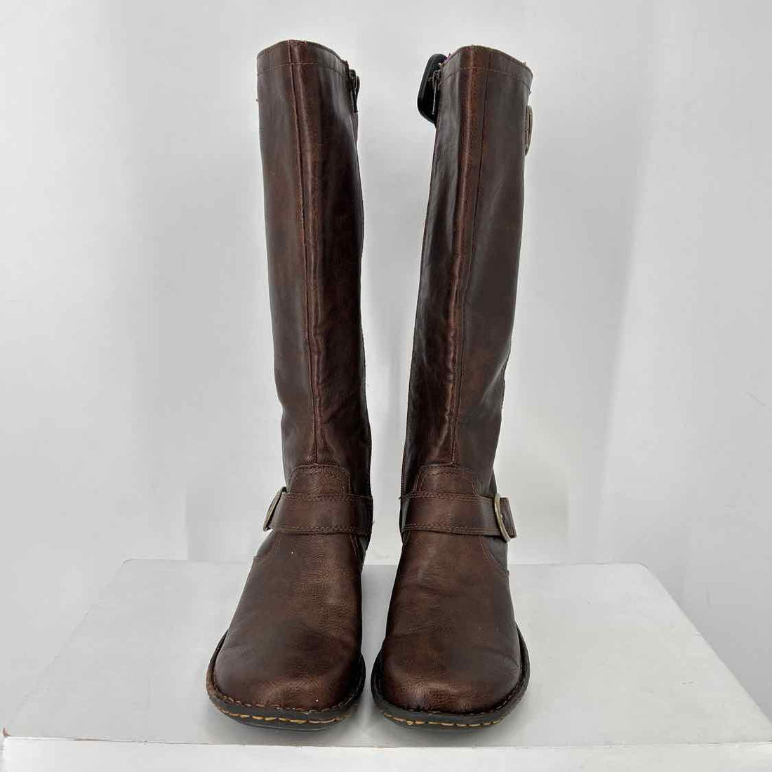 b.o.c Women Size 6.5 Dark Brown Faux Leather Riding Boot