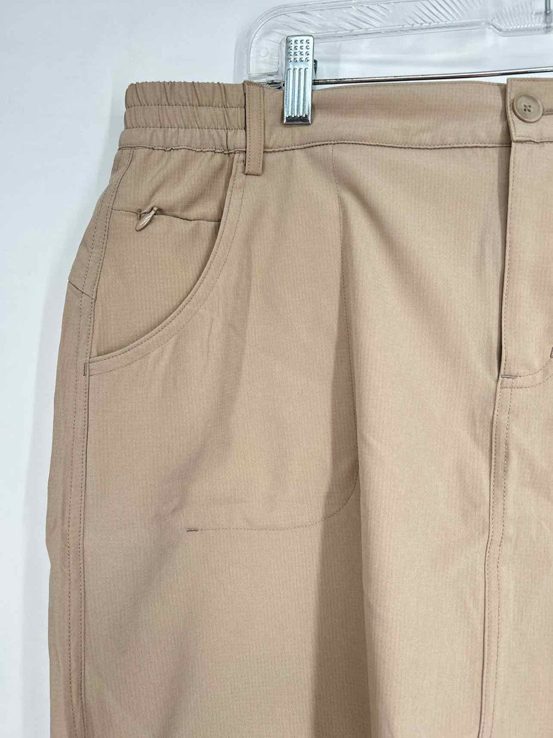 Tilley Size L Khaki NWT Active Skorts