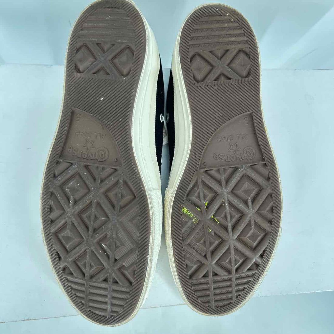 Converse Women Size 7 Black & White Sneakers