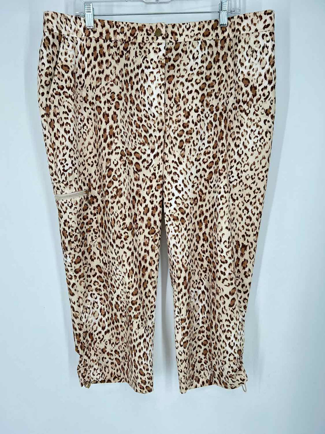 Zenergy by Chicos Size 3(XL) Leopard Pants
