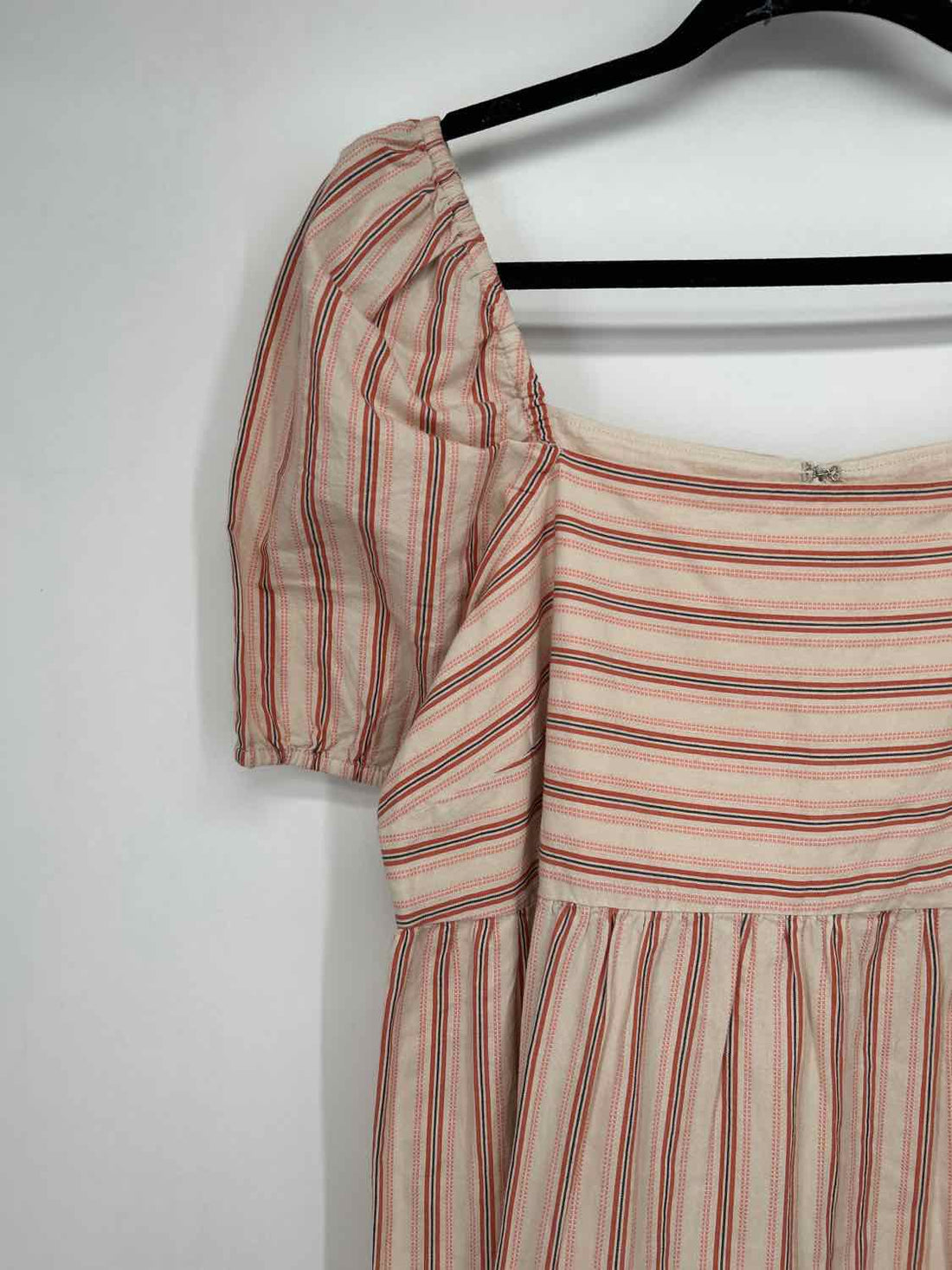 Loft Size 6 Beige Striped Short Sleeve Dress
