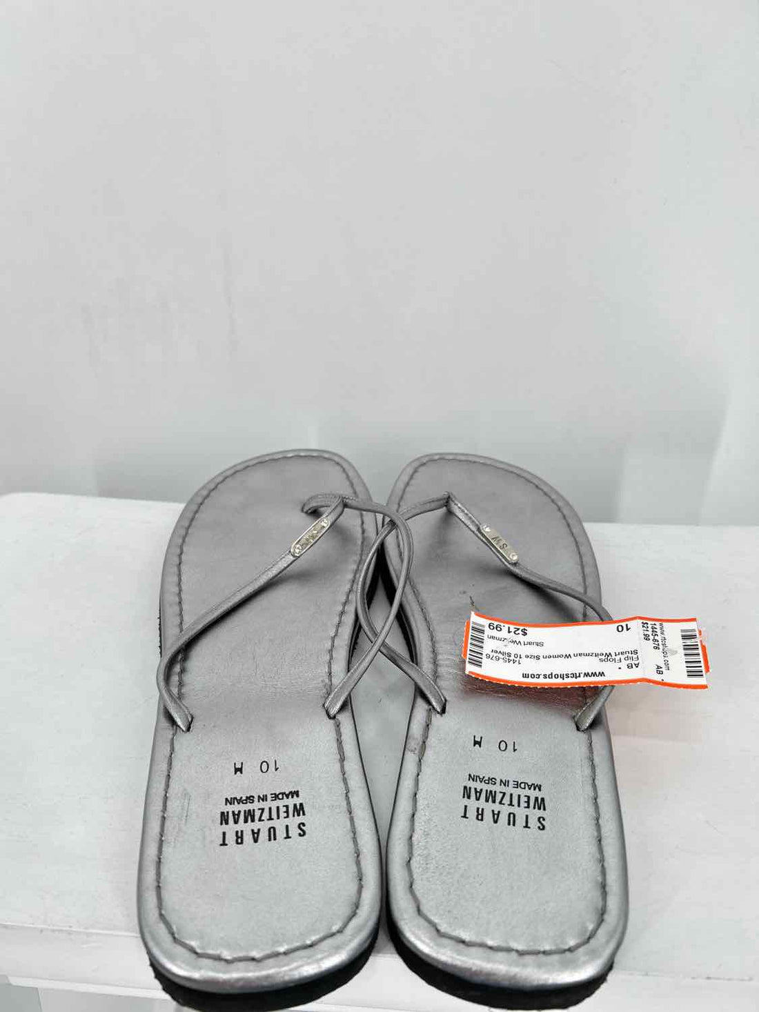 Stuart Weitzman Women Size 10 Silver Flip Flops